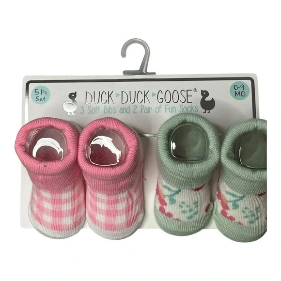 Duck Duck Goose Baby Bib and Socks 5 pc Set Fruit Pastels 0-9 Months NWT - Picture 10 of 10